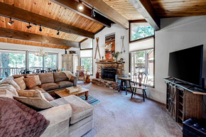 Cozy Carnelian Bay Cabin